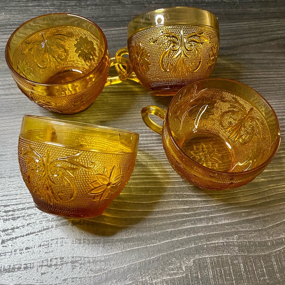 Set of 4 Antique Amber Tiara Indiana Coffee Cups